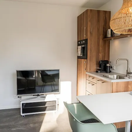 לינה וארוחת בוקר Ruijs Aan Zee *